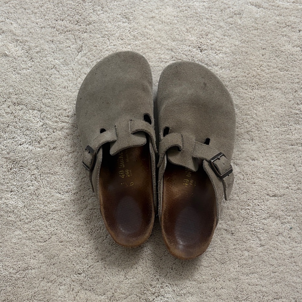 Suede Clogs with Buckle